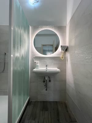 thumbnail: Bathroom