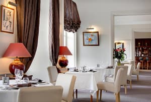 thumbnail: Restaurant
