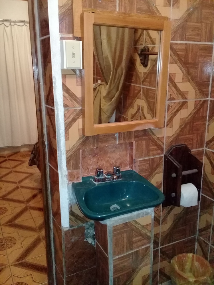 Bathroom sink