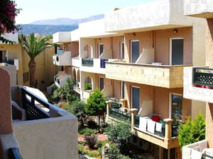 thumbnail: Exterior