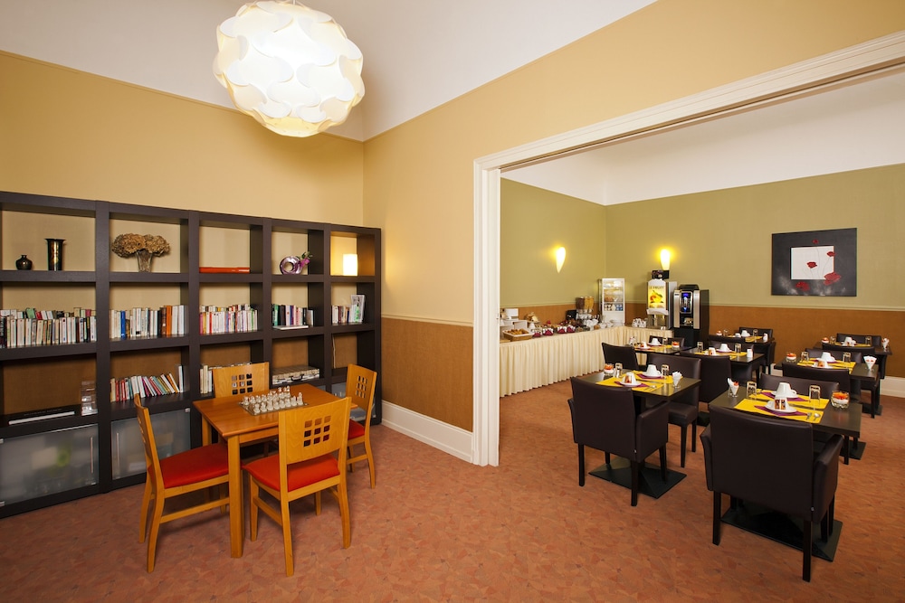 Restaurant-cafeteria
