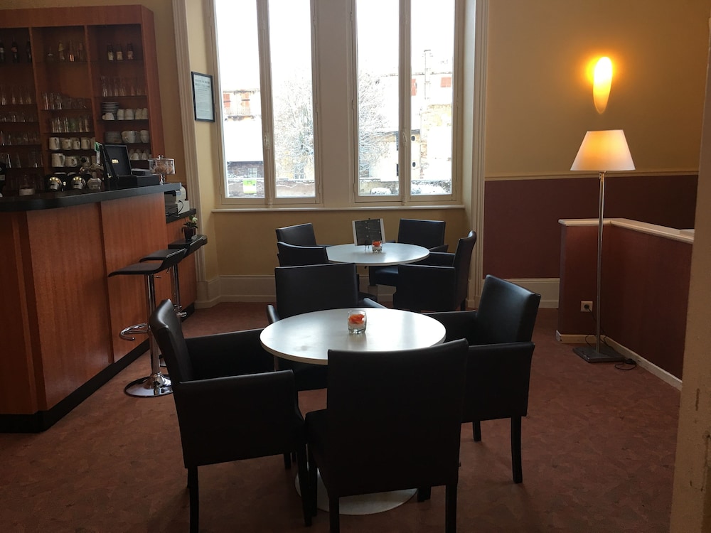 Restaurant-cafeteria