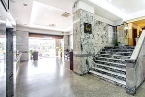 thumbnail: Staircase