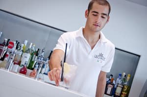 thumbnail: Bar (on property)