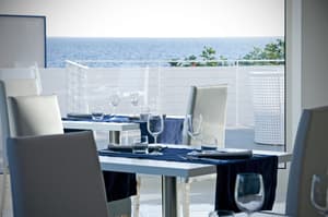 thumbnail: Restaurant
