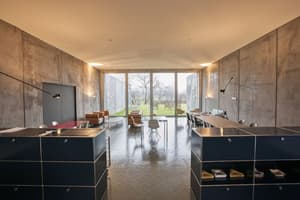 thumbnail: Breakfast area