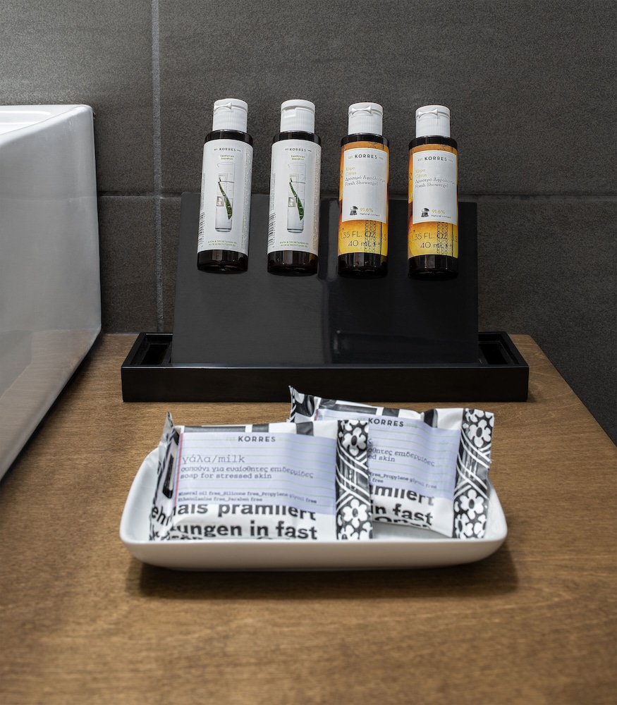 Bathroom amenities