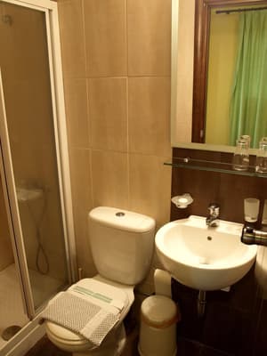 thumbnail: Bathroom