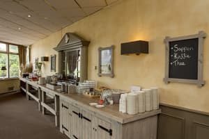 thumbnail: Restaurant