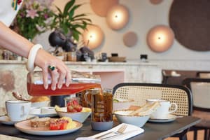 thumbnail: Breakfast area