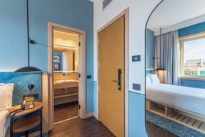 thumbnail: Room