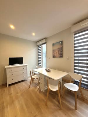 thumbnail: Living area