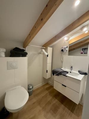 thumbnail: Bathroom