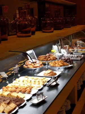 thumbnail: Breakfast buffet