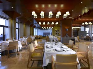 thumbnail: Restaurant