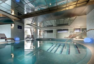 thumbnail: Outdoor pool