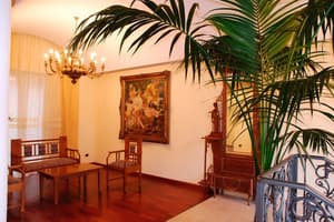 thumbnail: Interior detail