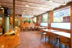 thumbnail: Bar (on property)