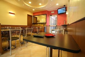 thumbnail: Bar (on property)