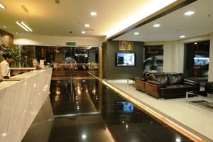 thumbnail: Lobby sitting area