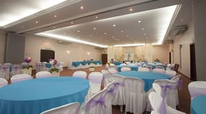 thumbnail: Banquet hall