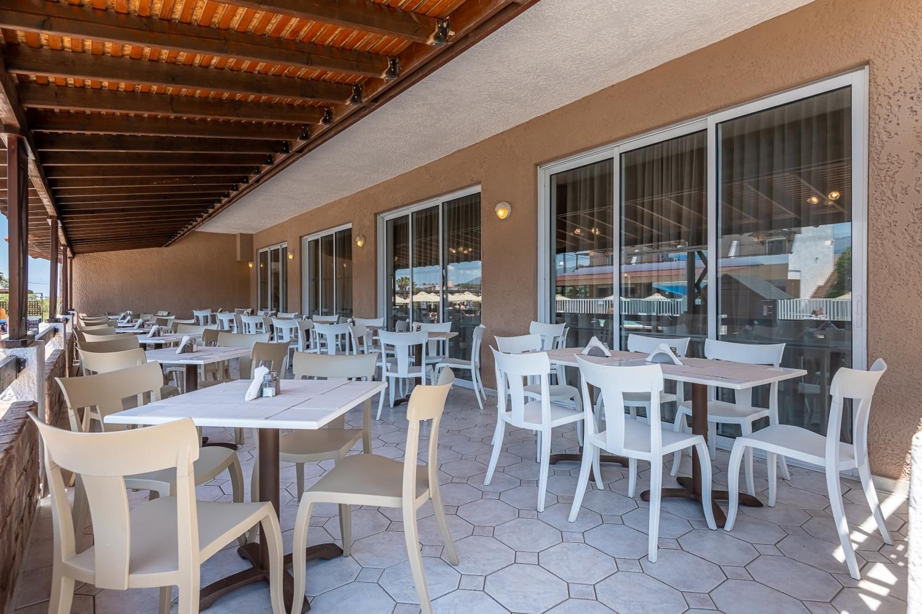 Restaurant-cafeteria