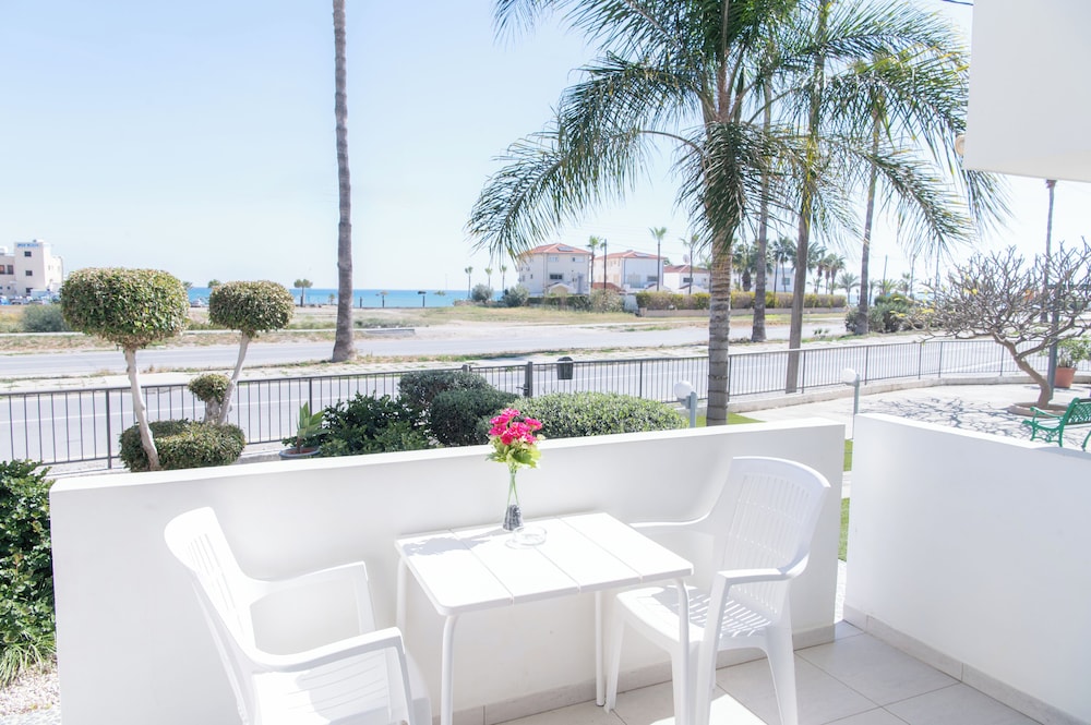 Beach/ocean view