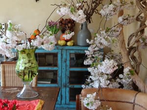 thumbnail: Interior entrance