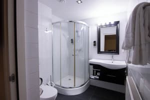 thumbnail: Bathroom