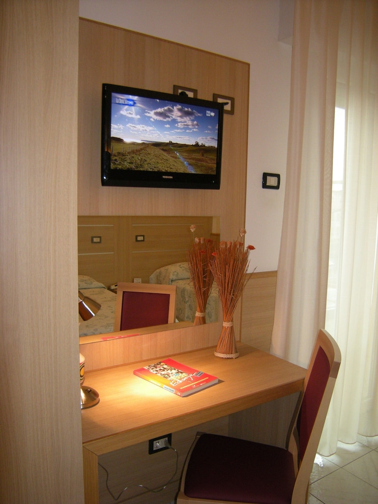 Room amenity