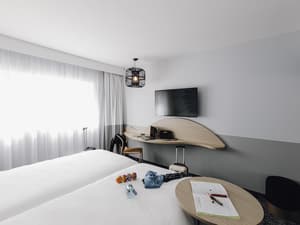 thumbnail: Room
