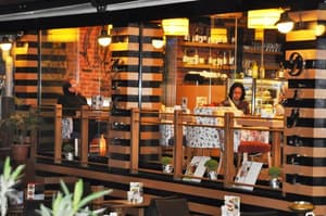thumbnail: Outdoor dining