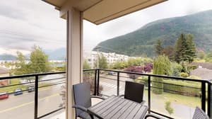 thumbnail: Terrace/patio