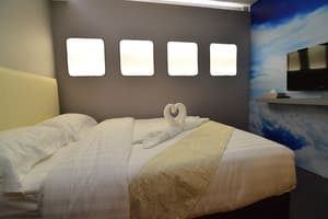 thumbnail: Room