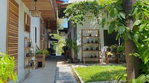 thumbnail: Front of property