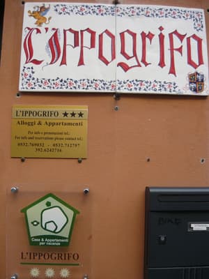 thumbnail: Exterior detail