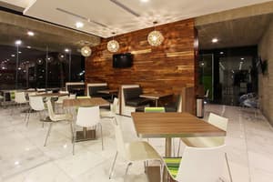 thumbnail: Restaurant