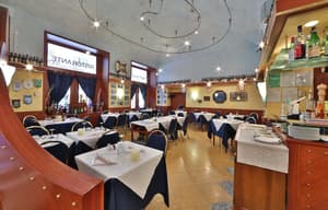 thumbnail: Restaurant