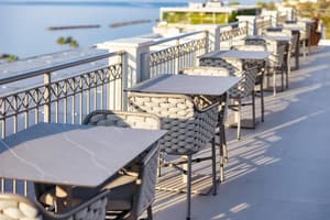 thumbnail: Outdoor dining