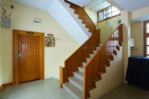 thumbnail: Staircase