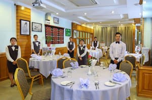thumbnail: Restaurant