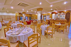 thumbnail: Restaurant