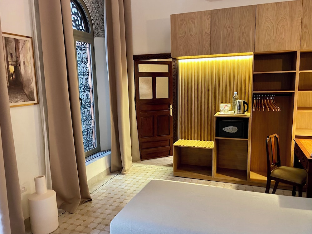 Minibar