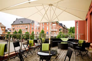 thumbnail: Bar (on property)