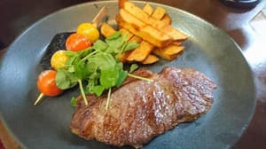 thumbnail: Restaurant