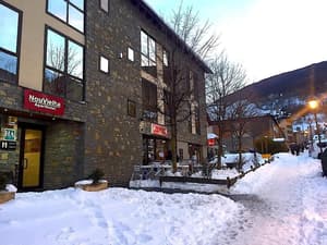 thumbnail: Exterior