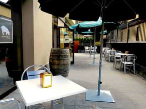 thumbnail: Outdoor dining