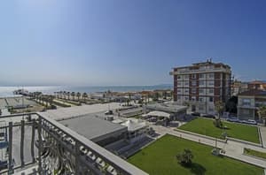thumbnail: Balcony