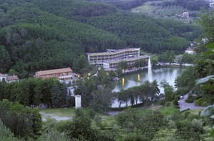 thumbnail: Exterior