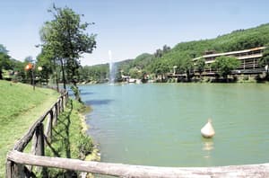 thumbnail: Lake